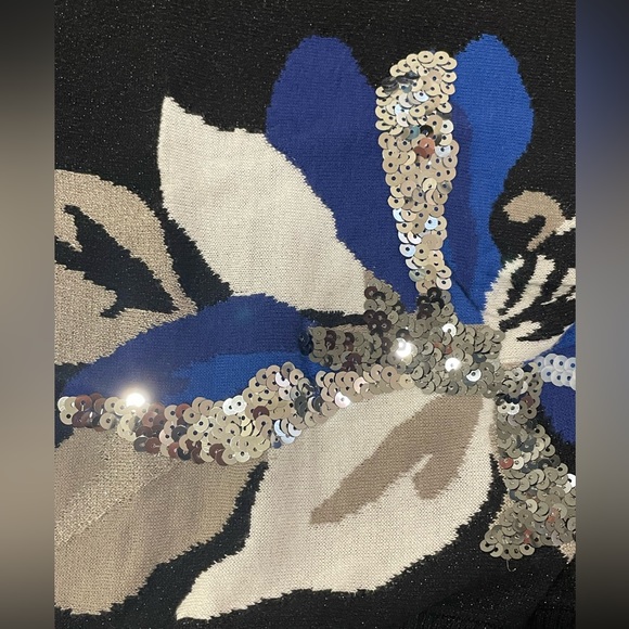 INC Floral Sequence Cotton Short Sleeve Sweater *Like New*. Size M - Picture 3 of 8